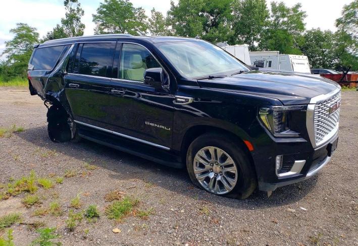 Salvage 2024 Gmc Yukon Xl Denali in Black