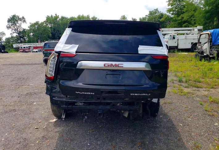 Salvage 2024 Gmc Yukon Xl Denali in Black