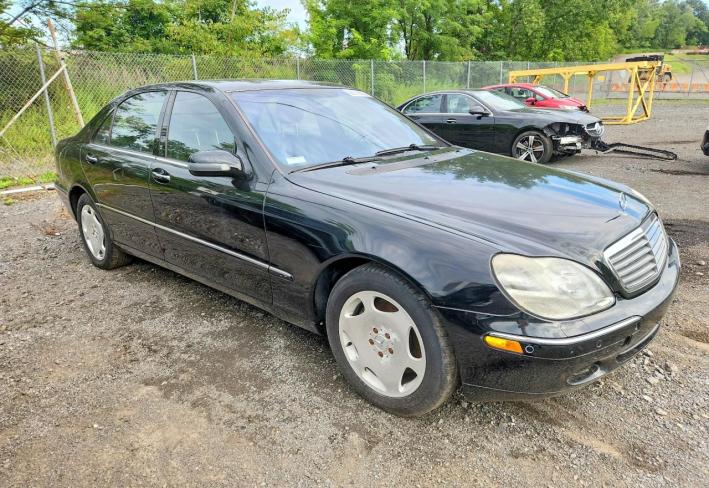 Salvage 2002 Mercedes-benz S600  in Black