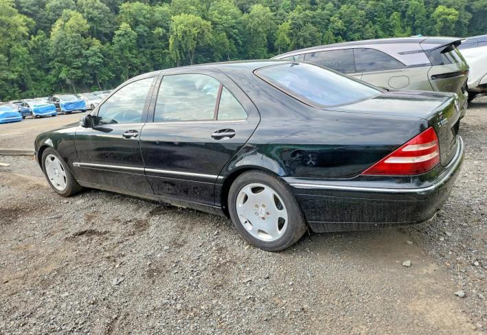 Salvage 2002 Mercedes-benz S600  in Black