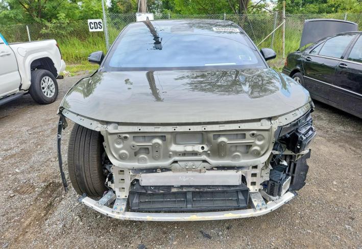 Salvage 2026 Lucid Motors Gavity  in Gray