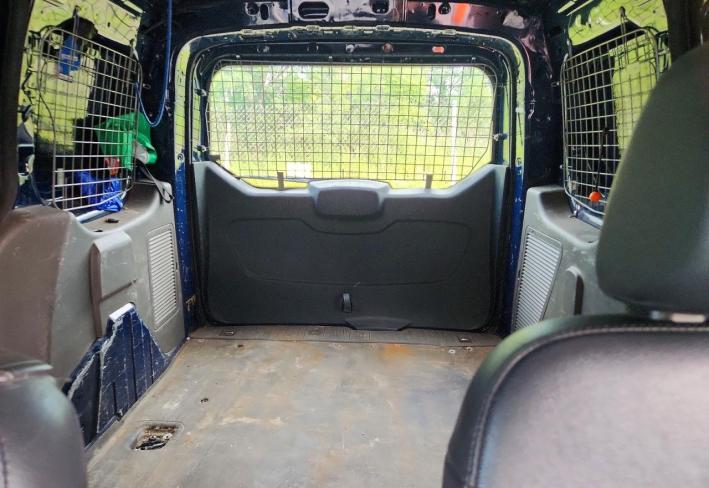 Salvage 2019 Ford Transit Connect  in Blue