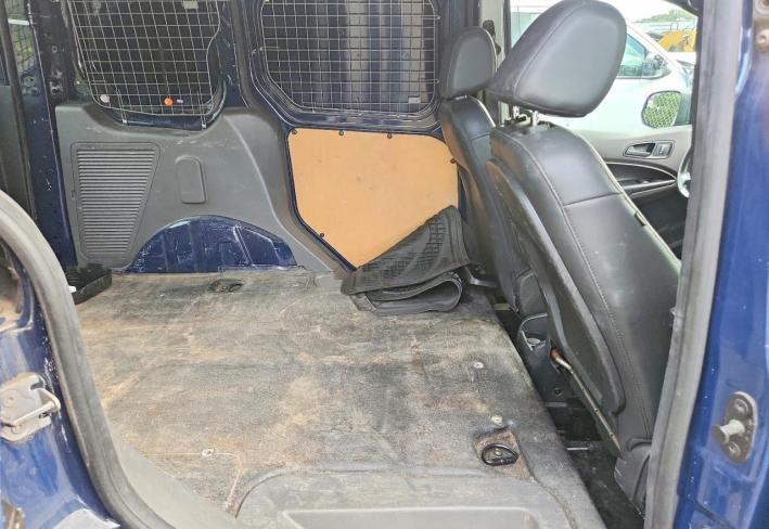 Salvage 2019 Ford Transit Connect  in Blue