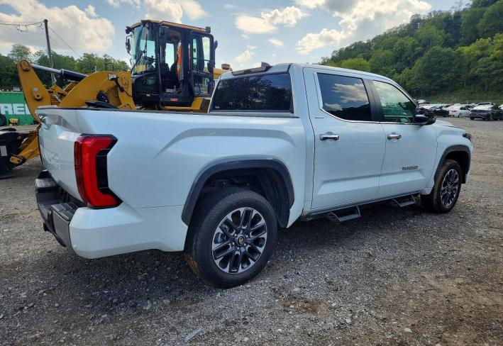 Salvage 2025 Toyota Tundra Limited in White