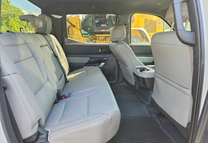 Salvage 2025 Toyota Tundra Limited in White