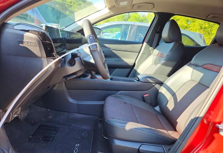 Salvage 2026 Nissan Kicks Sr in Burgundy