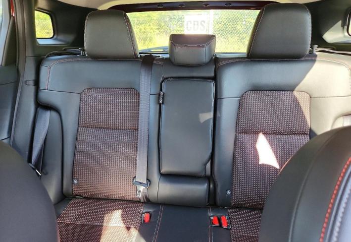 Salvage 2026 Nissan Kicks Sr in Burgundy