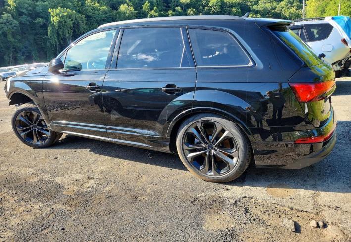 Salvage 2026 Audi Q7 Premium Plus in Black