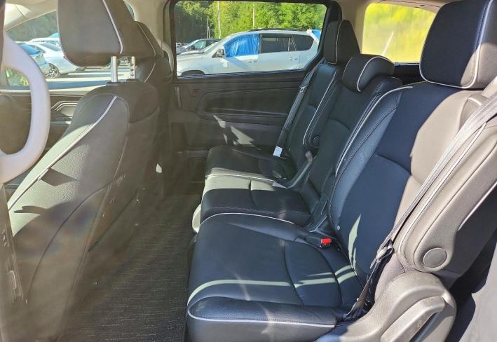 Salvage 2026 Honda Odyssey Touring in Silver
