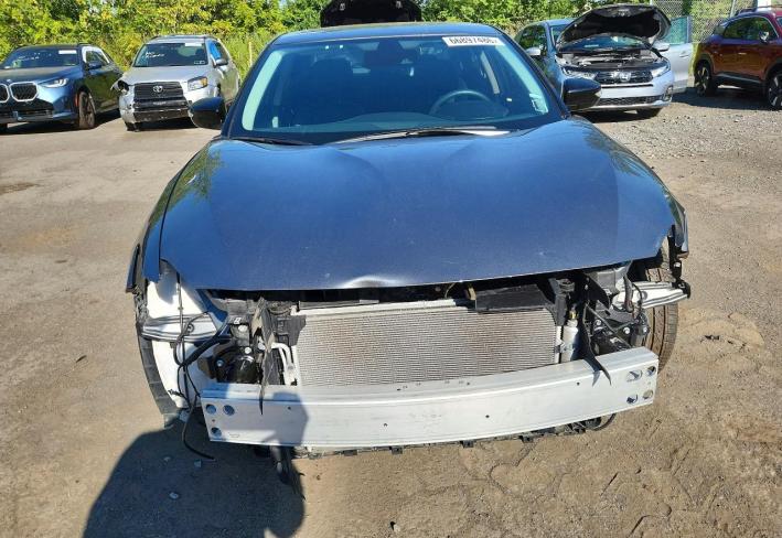Salvage 2023 Nissan Maxima Sv in Silver