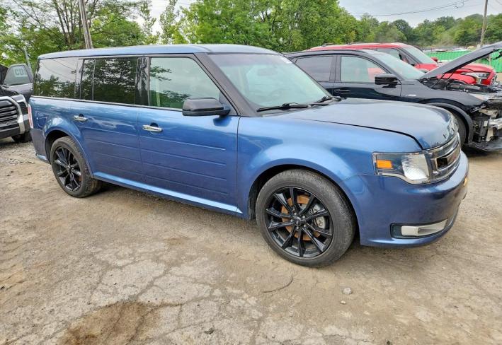 Salvage 2018 Ford Flex  in Blue
