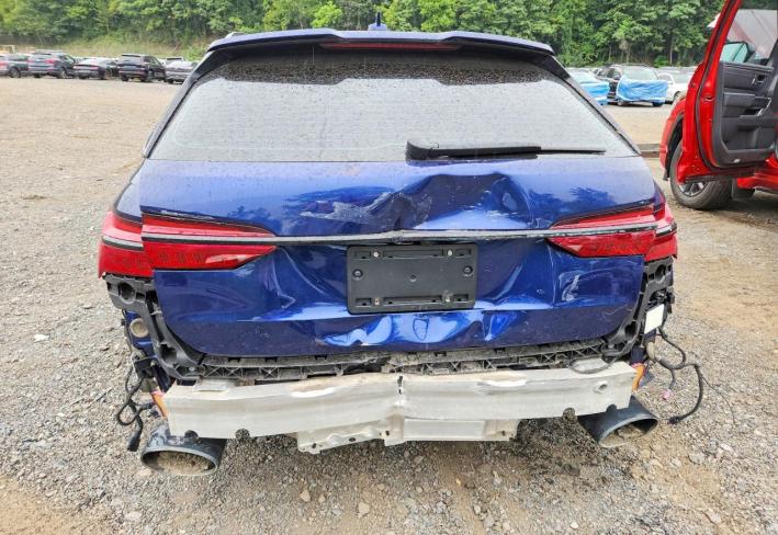 Salvage 2021 Audi Rs6  in Blue