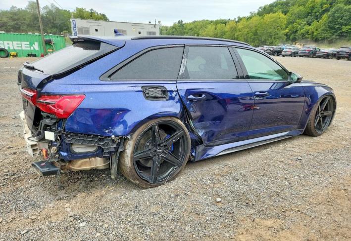 Salvage 2021 Audi Rs6  in Blue