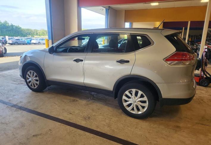 Salvage 2016 Nissan Rogue  in Gray