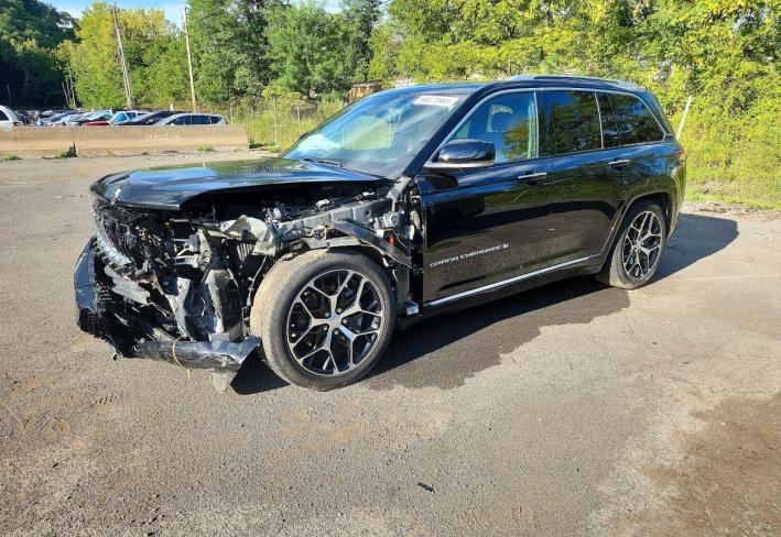 Salvage 2023 Jeep Grand Cherokee Summit 4xe in Black