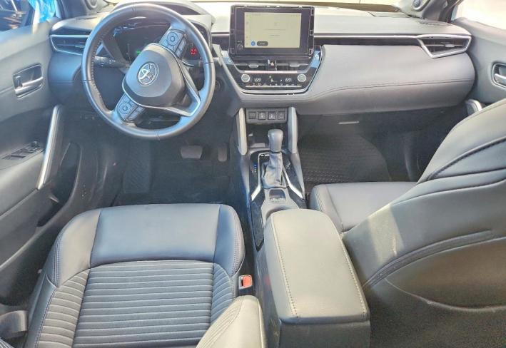 Salvage 2024 Toyota Corolla Cross Hybrid Xse in White