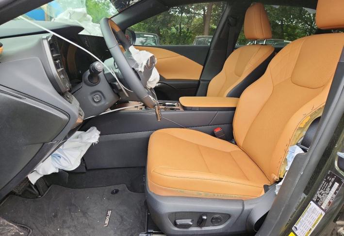 Salvage 2025 Lexus Rx 350h  in Зеленый