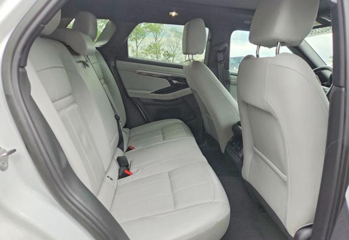 Salvage 2023 Land Rover Evoque Se in Белый