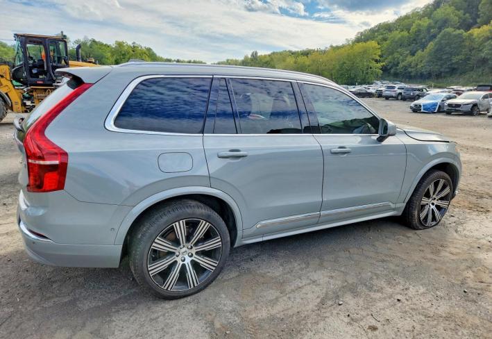 Salvage 2025 Volvo Xc90  in Серый