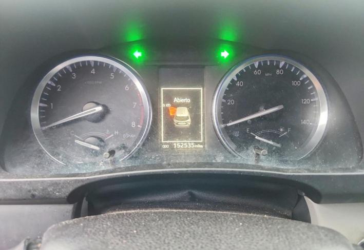 Salvage 2015 Toyota Highlander Xle in Серый