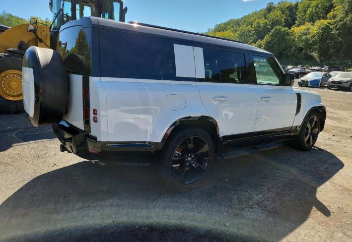 Salvage 2025 Land Rover Defender 130 X-dynamic Se in White