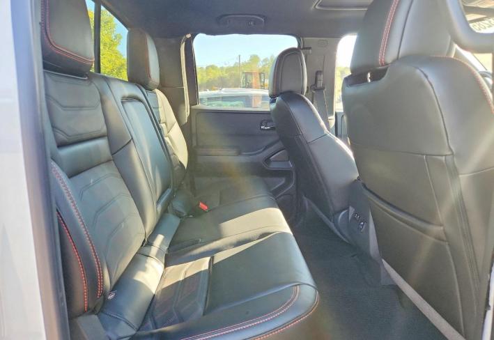 Salvage 2025 Nissan Frontier Pro-4x in White