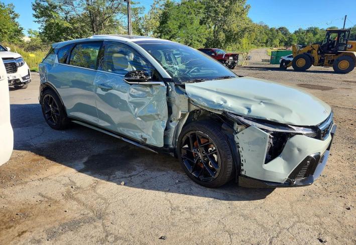 Salvage 2026 Kia K4 Gt-line Turbo in Зеленый