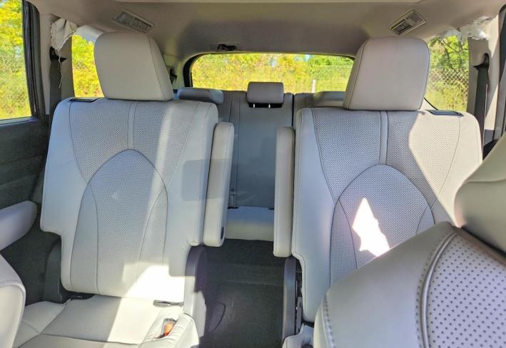 Salvage 2025 Toyota Grand Highlander Hybrid Limited in Blue