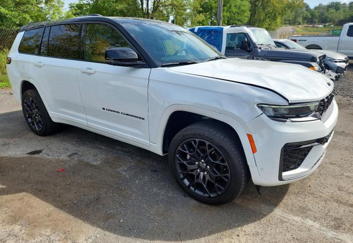 Salvage 2026 Jeep Grand Cherokee L Summit in White