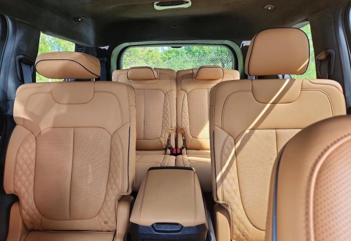Salvage 2026 Jeep Grand Cherokee L Summit in White