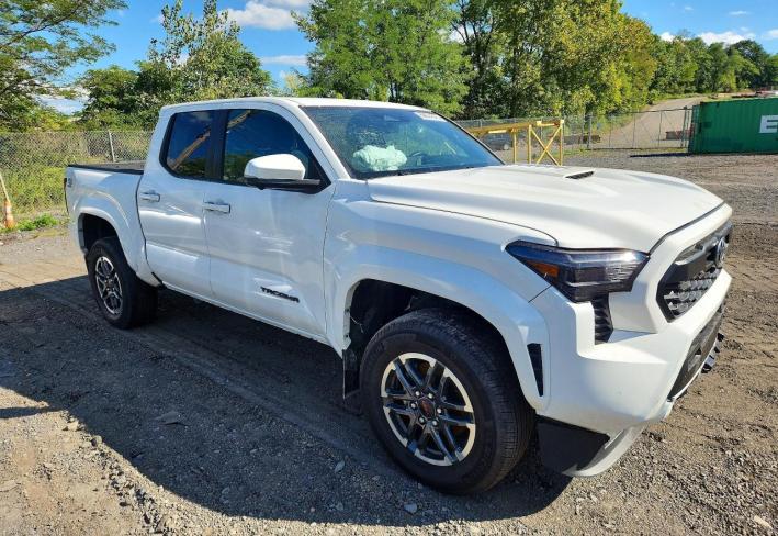 Salvage 2024 Toyota Tacoma Trd Sport in White