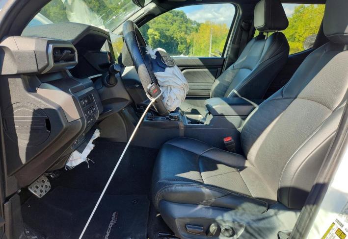 Salvage 2024 Toyota Tacoma Trd Sport in White