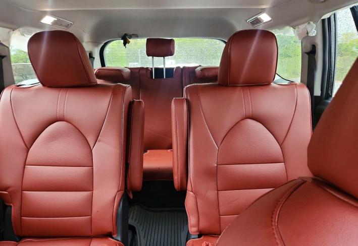 Salvage 2025 Toyota Grand Highlander Xle in Black