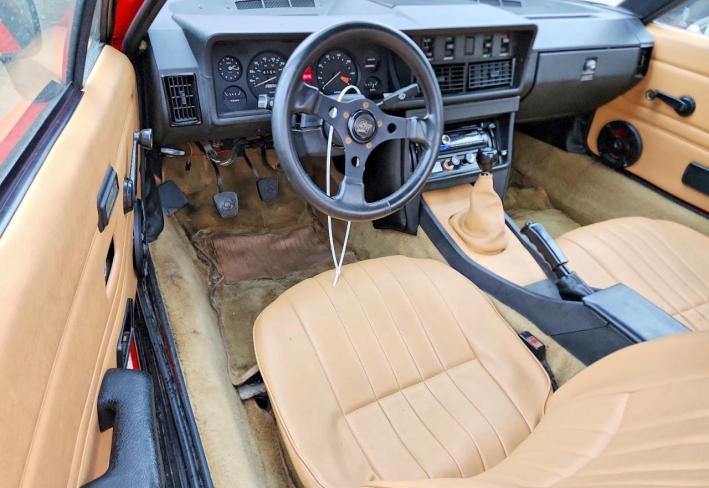 Salvage 1980 Triumph Tr7 Roadster in Red