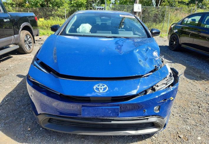 Salvage 2026 Toyota Prius Le in Blue