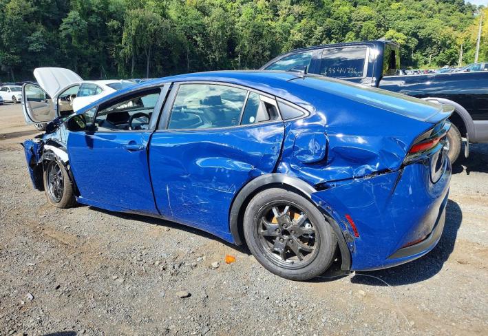 Salvage 2026 Toyota Prius Le in Blue