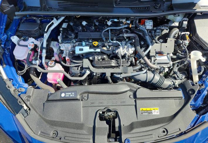 Salvage 2026 Toyota Prius Le in Blue