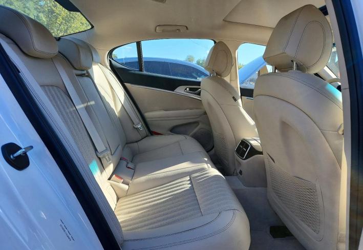 Salvage 2026 Genesis G70  in White