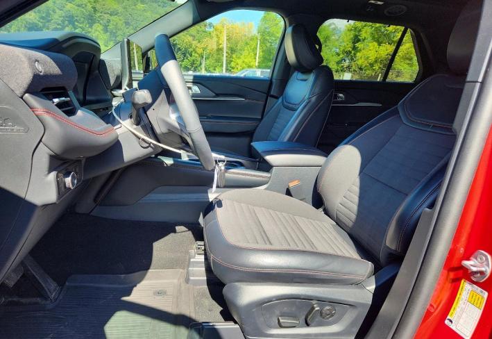 Salvage 2025 Ford Explorer St-line in Burgundy
