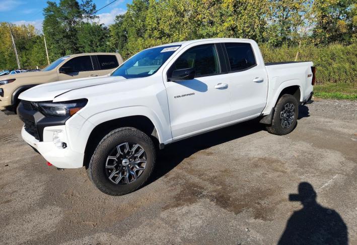 Salvage 2024 Chevrolet Colorado Z71 in White