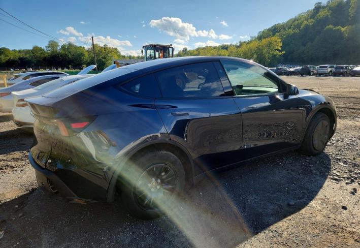 Salvage 2026 Tesla Model Y  in Gray