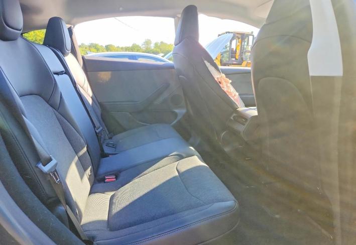 Salvage 2026 Tesla Model Y  in Gray