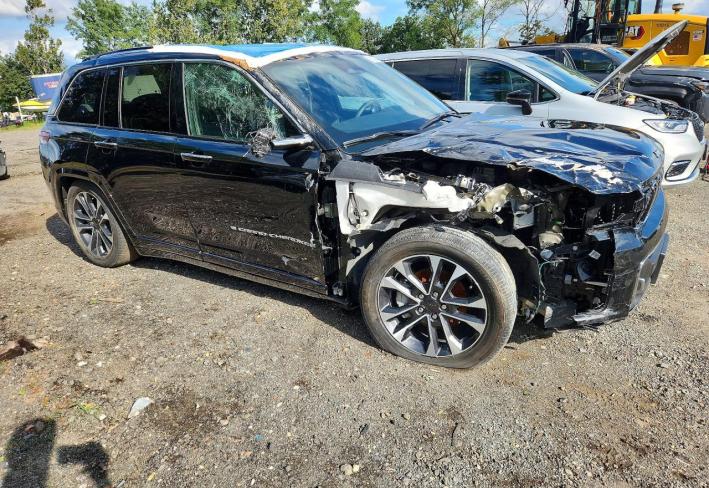Salvage 2023 Jeep Grand Cherokee Overland in Черный