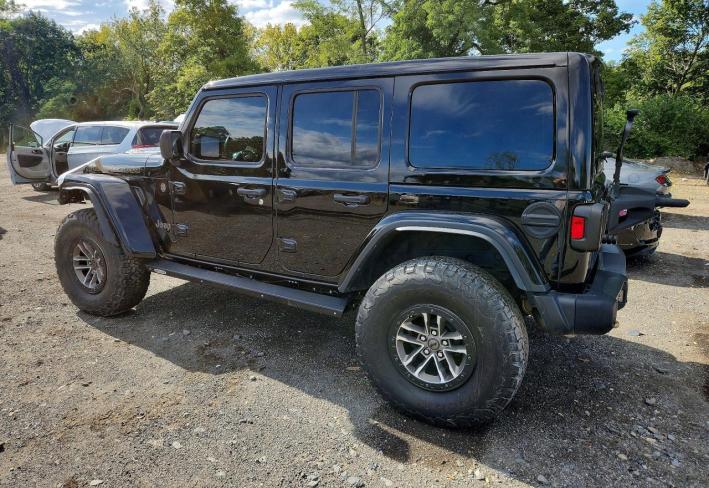 Salvage 2023 Jeep Wrangler Rubicon 392 in Черный