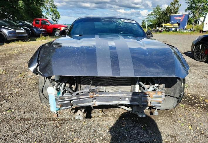 Salvage 2024 Ford Mustang  in Серый