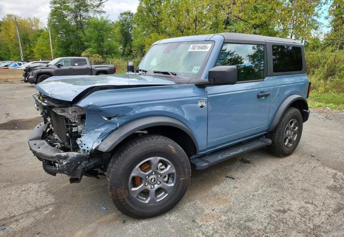 Salvage 2024 Ford Bronco  in Синий