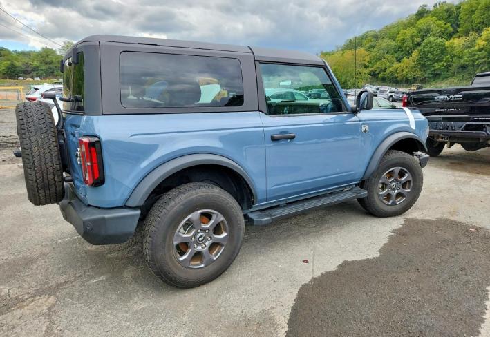 Salvage 2024 Ford Bronco  in Синий