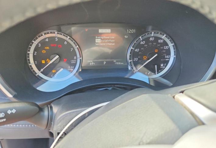 Salvage 2022 Toyota Highlander Xse in Белый