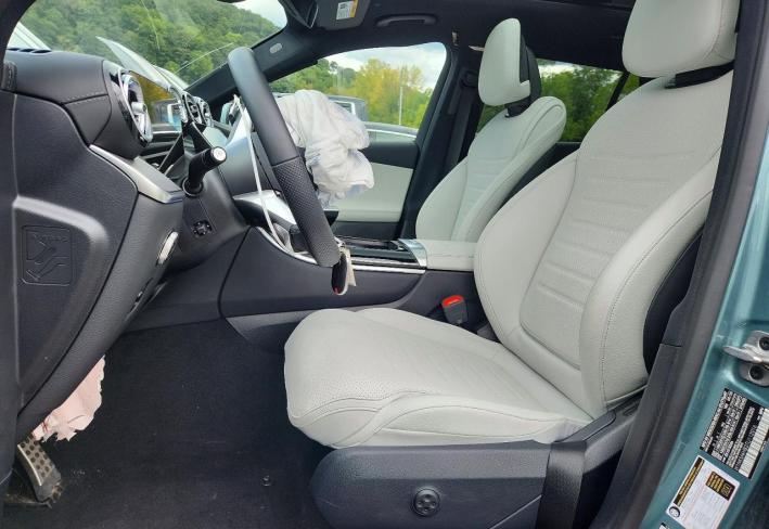 Salvage 2026 Mercedes-benz Glc 300 4matic in Зеленый