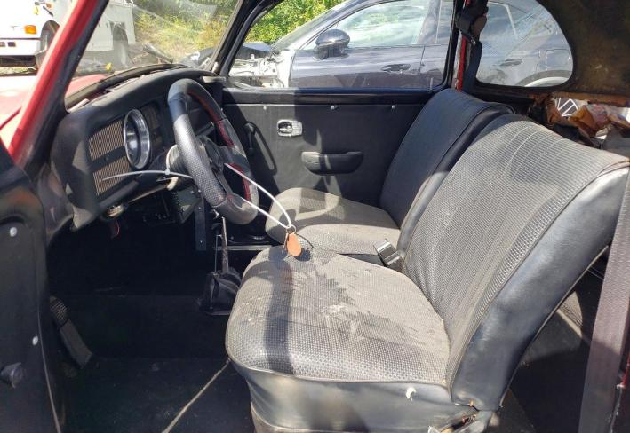 Salvage 1969 Volkswagen Beetle  in Красный